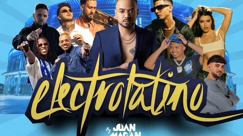 Cartel promocional de Electrolatino by Juan Magán en Salamanca: diez personas posan ante un pabellón iluminado en azul, con el logotipo amarillo de Electrolatino en primer plano sobre fondo celeste