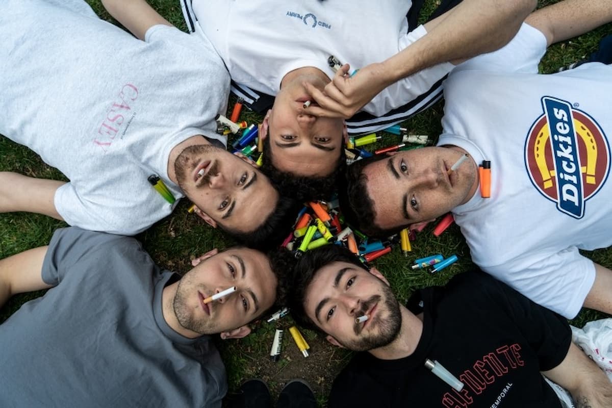 Piti y Me Voy actuando en una Sala Clamores llena presentando ‘MUCHO FÚTBOL’