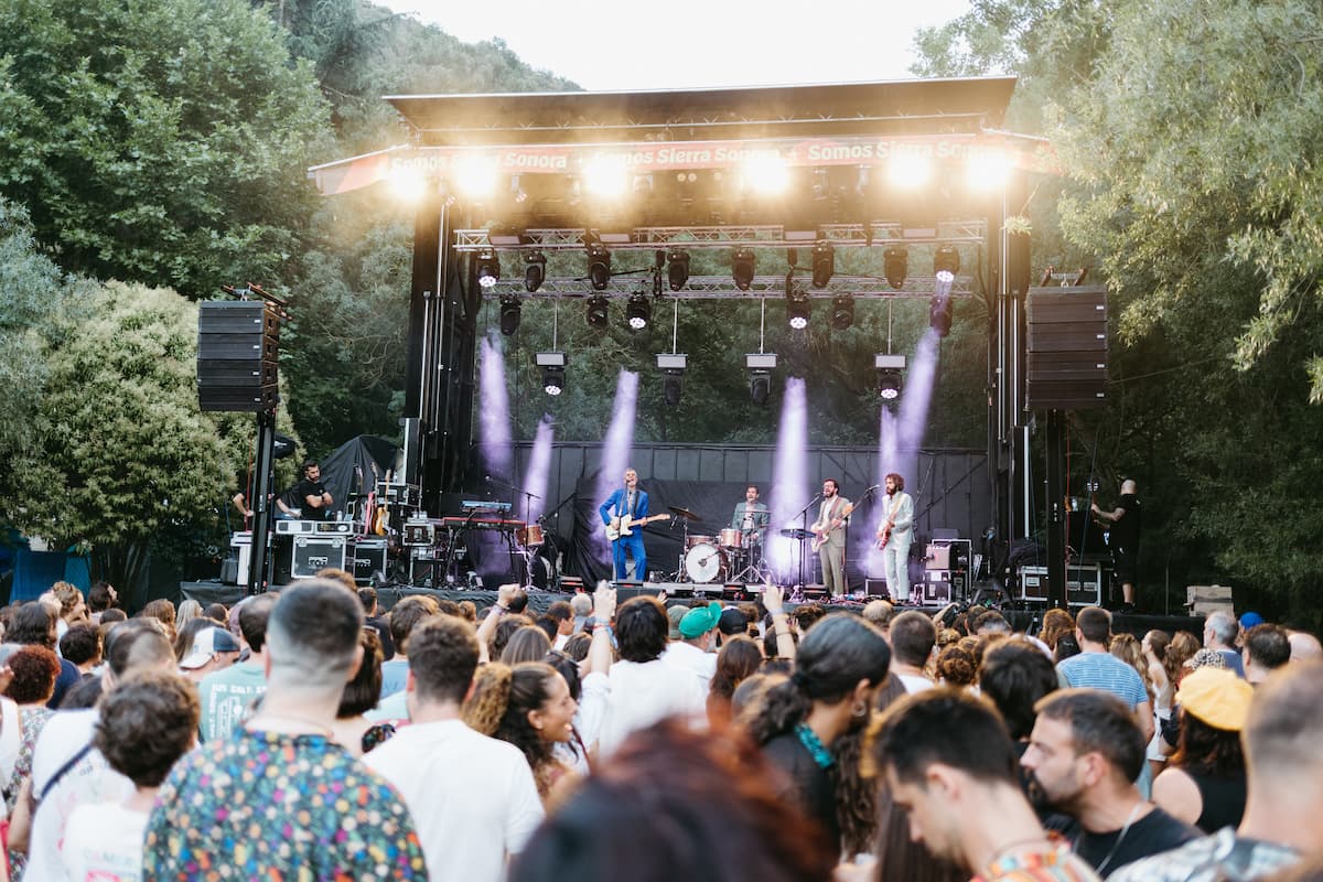 Sierra Sonora en Viniegra de Abajo durante una actuación en directo
