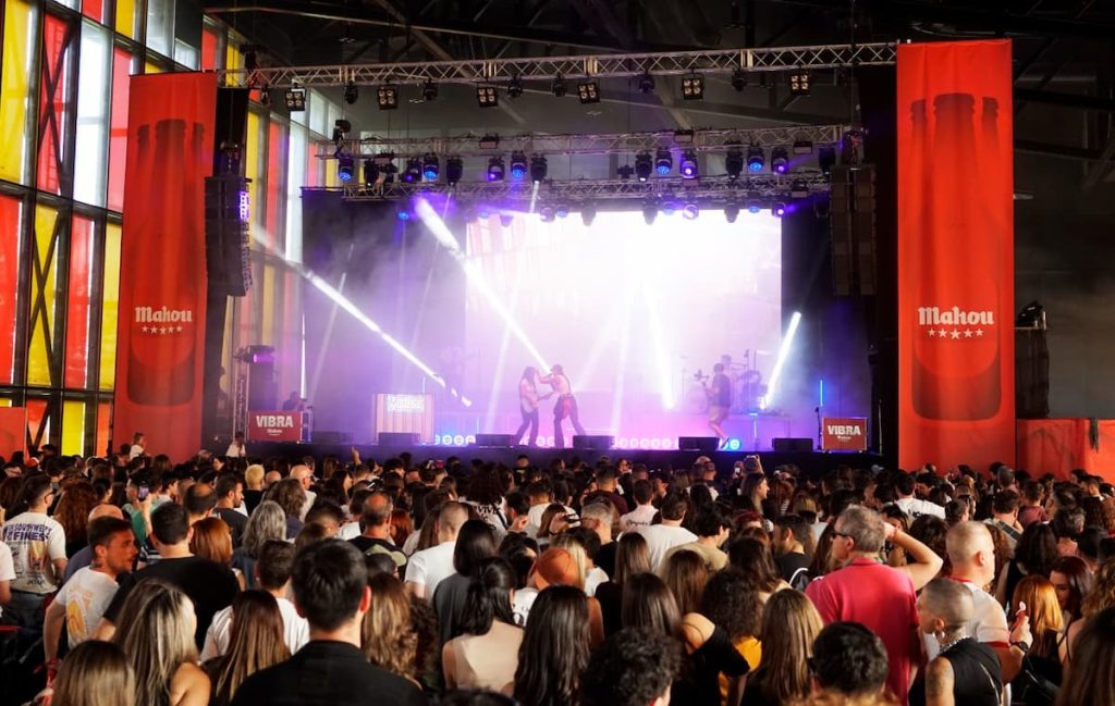Público en Vibra Mahou Fest León 2026 en el Palacio de Congresos y Exposiciones de León