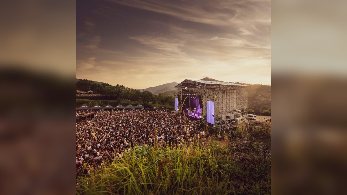 Ambiente de Bilbao BBK Live en Kobetamendi
