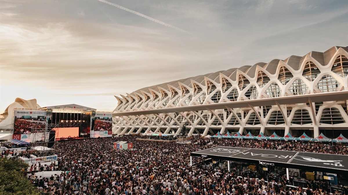 Público en una edición anterior del Festival de Les Arts en la Ciudad de las Artes y las Ciencias
