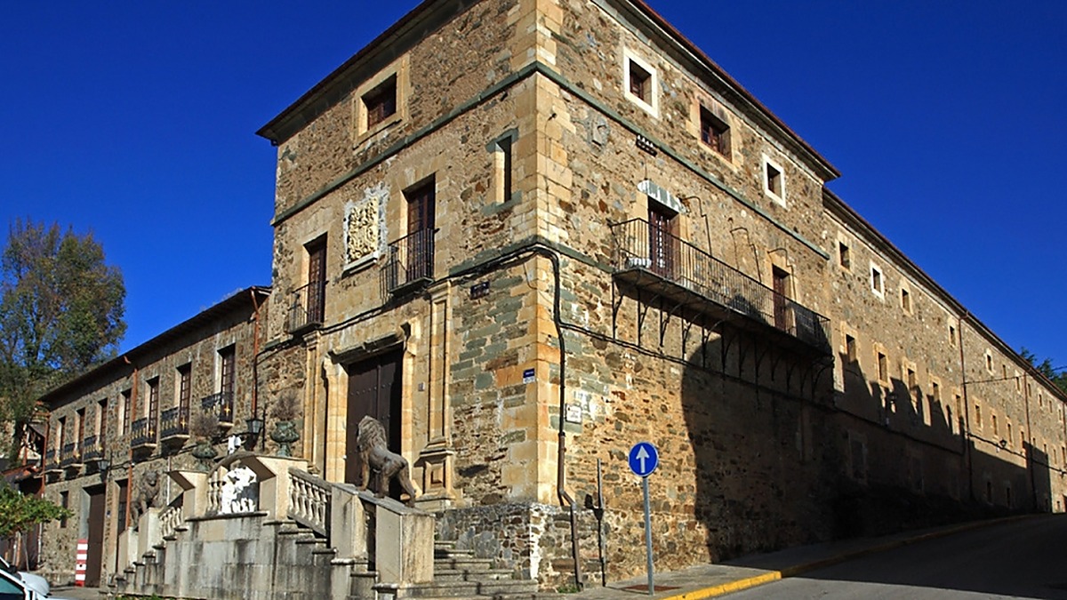 Patio del Palacio de Arganza en Villafranca del Bierzo
