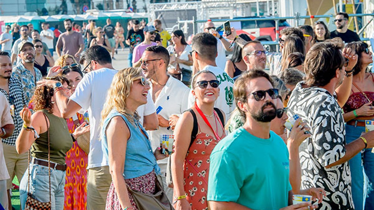 Público de Brisa Festival en el recinto del Puerto de Málaga