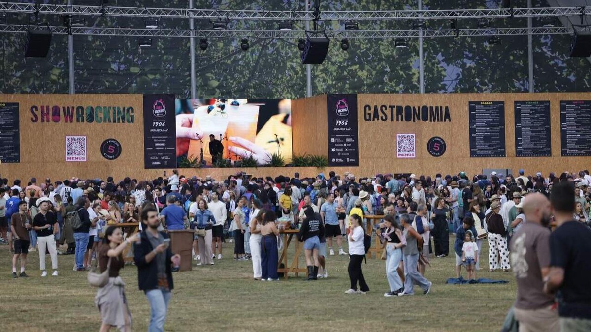 Público en PortAmérica antes de la edición de su 15 aniversario
