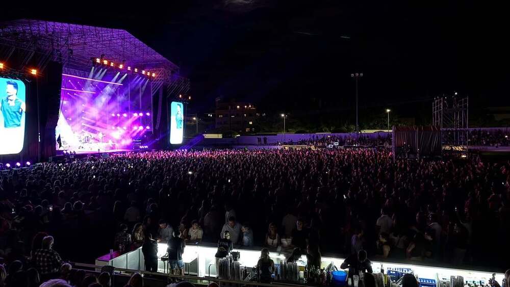 Público durante un concierto del Festival de Albacete en el Estadio José Copete
