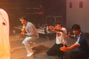 Hey Kid, Inazio, Íñigo Quintero y Pavlenha juntos durante POP A FEIRA