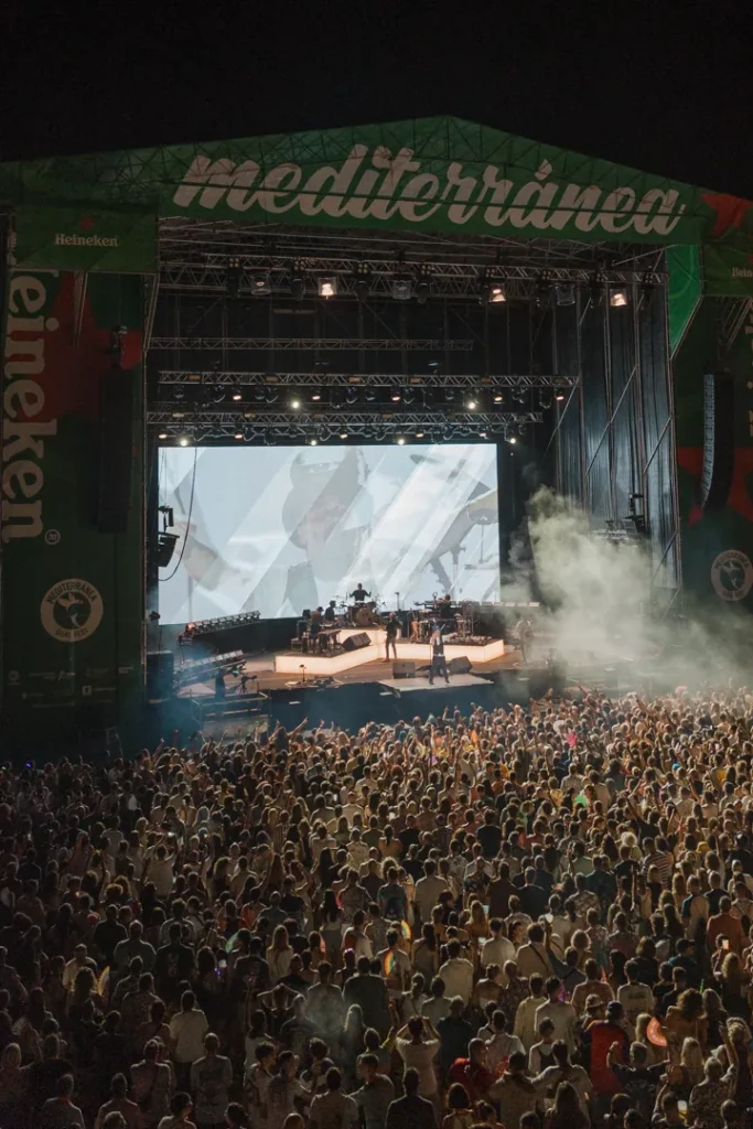 Actuación durante Festival Mediterránea 2026 en Gandía