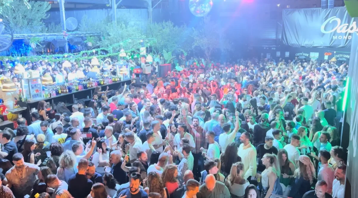 Público durante una sesión de Oasis Mondo en la Feria de Albacete