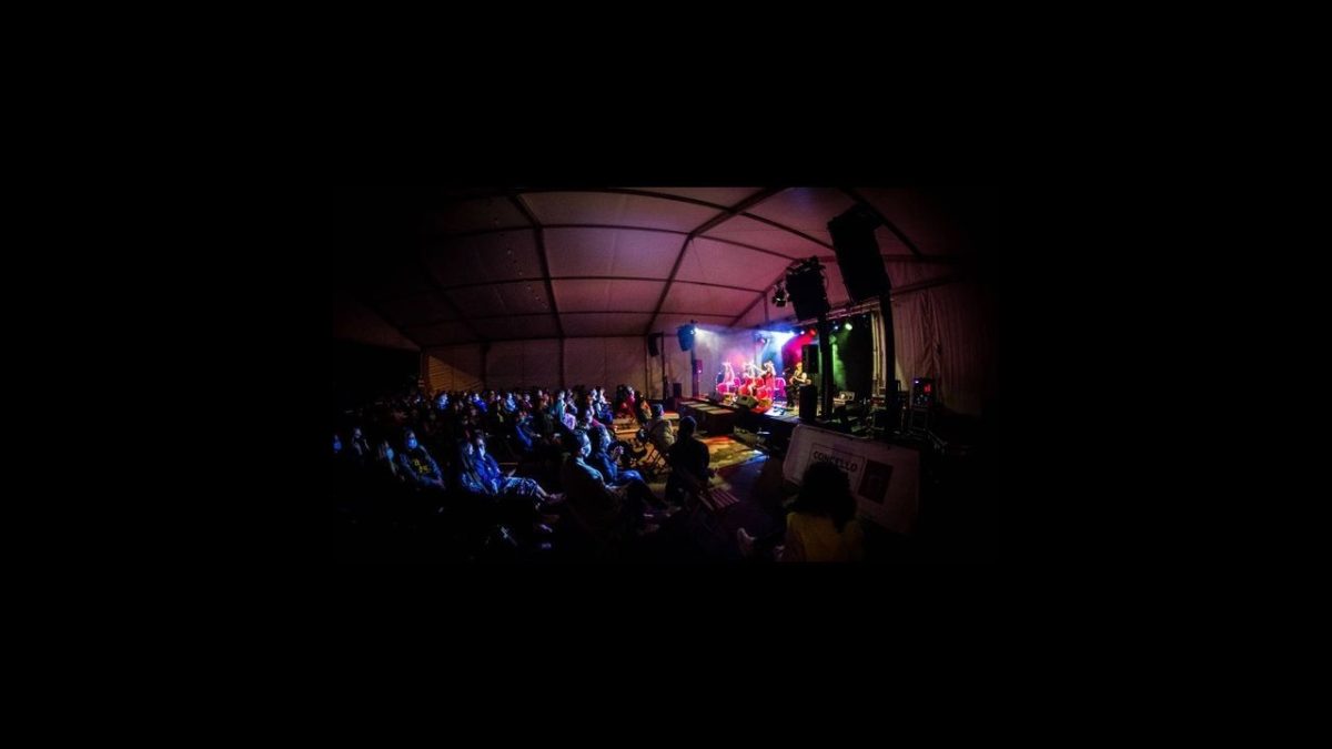 Público del festival Revoltallo en Valladares, Vigo