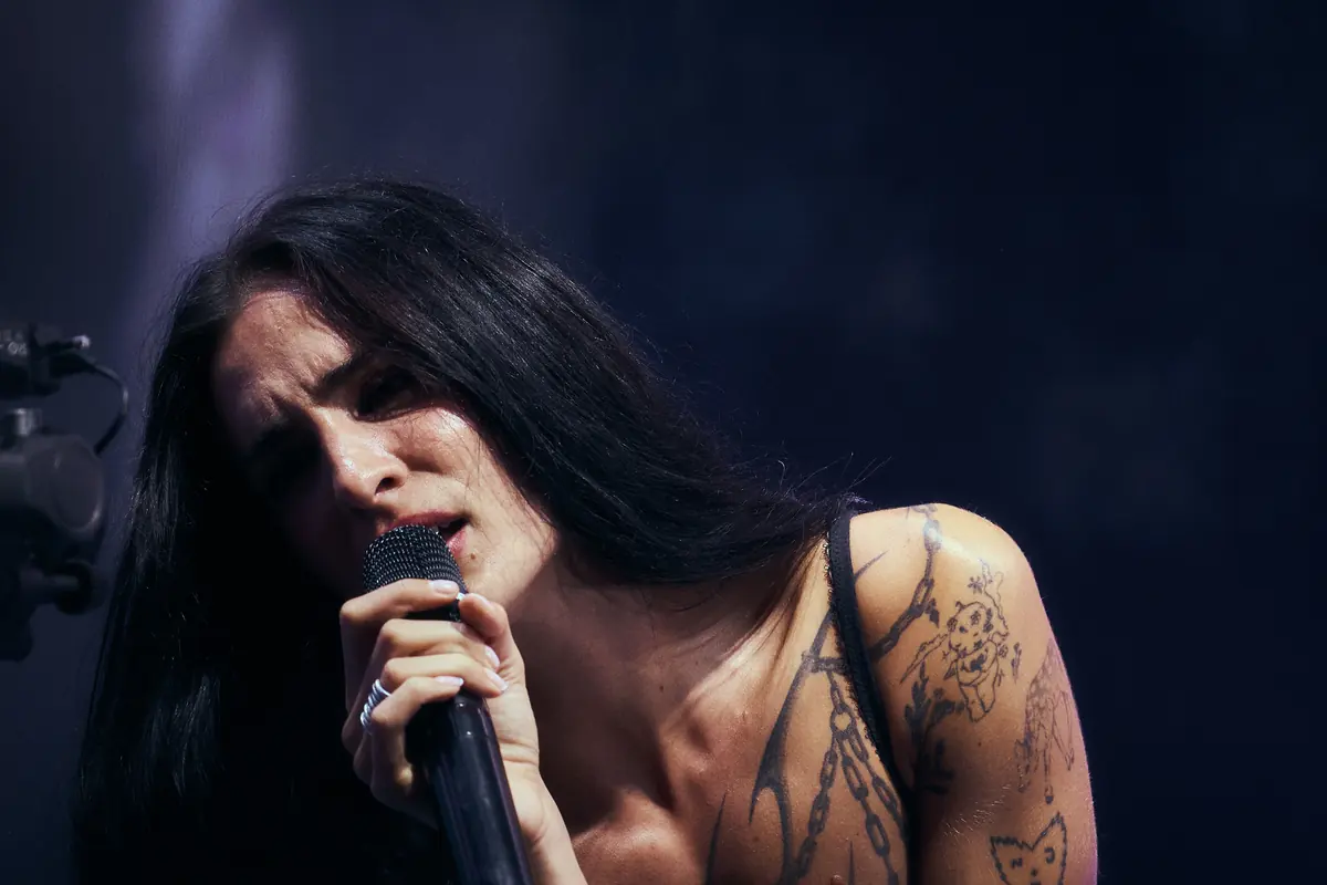 Natalia Lacunza cantando en Riverland Fest 2026