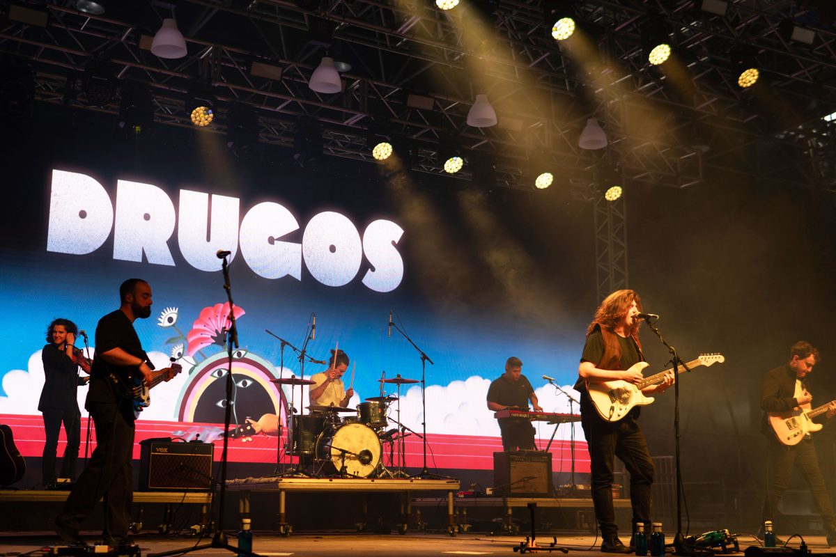 Drugos actuando en Vibra Mahou Fest Gijón 2026