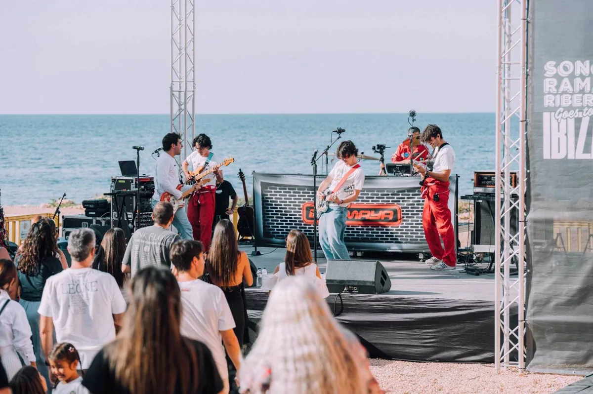 Concierto de Sonorama Goes to Ibiza junto al mar