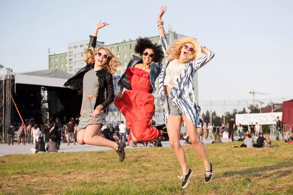 Cartel y público de festivales de música en España durante el último fin de semana de agosto 2025